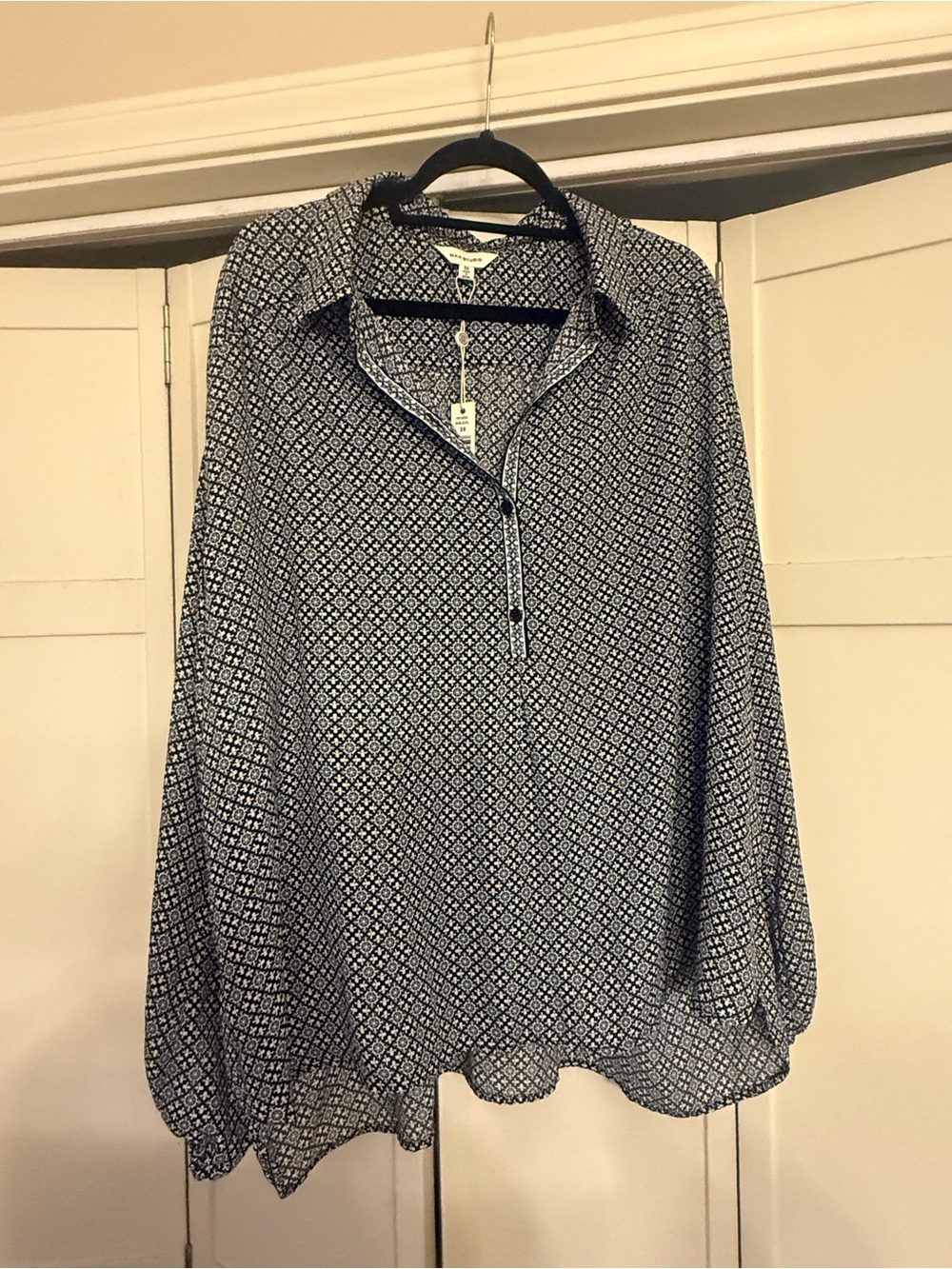 Max Studio Navy and White Geometric Tunic Blouse